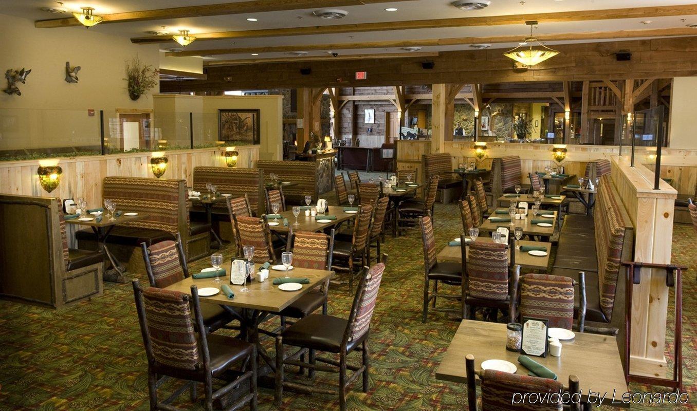Hope Lake Lodge & Indoor Waterpark Кортланд Ресторант снимка